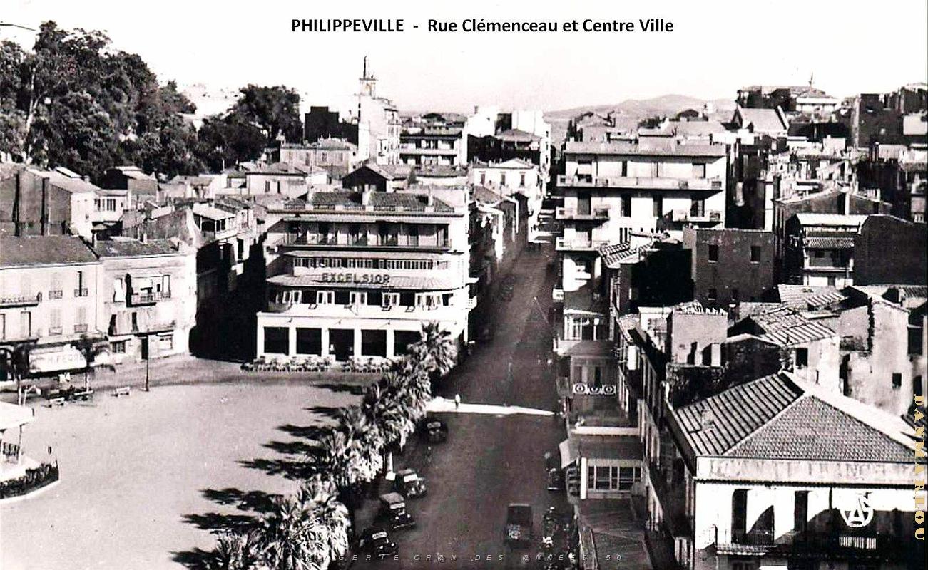 Philippeville - Rue Clemenceau et le Centre Ville.jpg